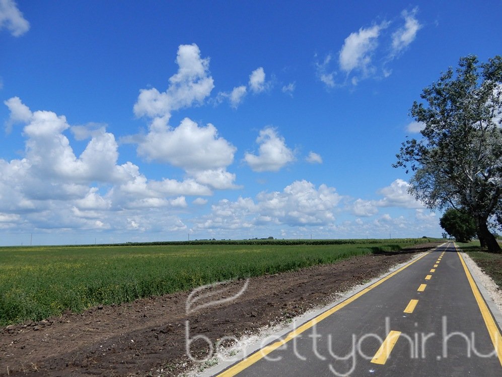 Átadták a Berettyóújfalu-Tépe kerékpárutat 01
